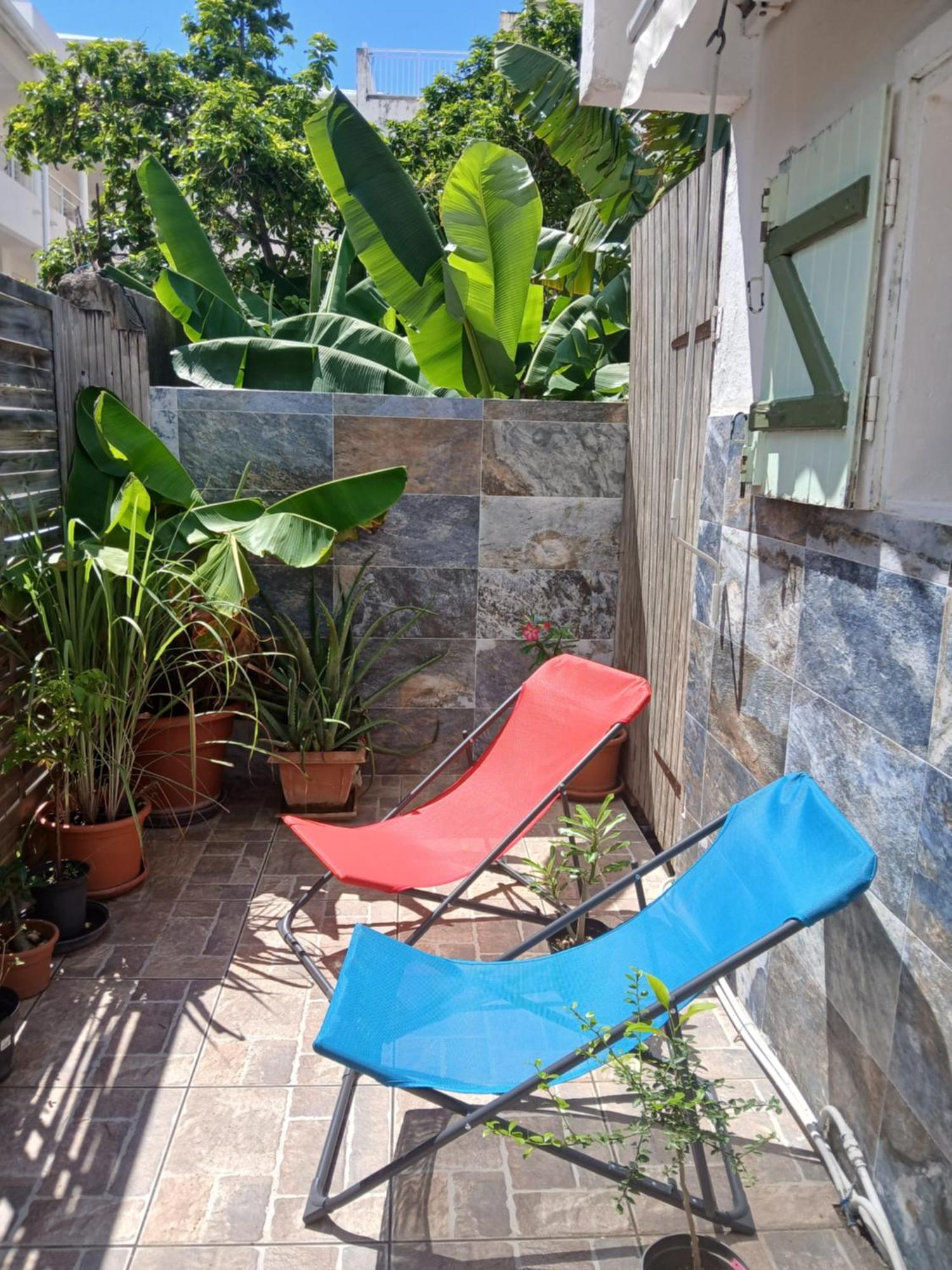 Ferienwohnung Urban-Oasis Sainte-Anne  Exterior foto